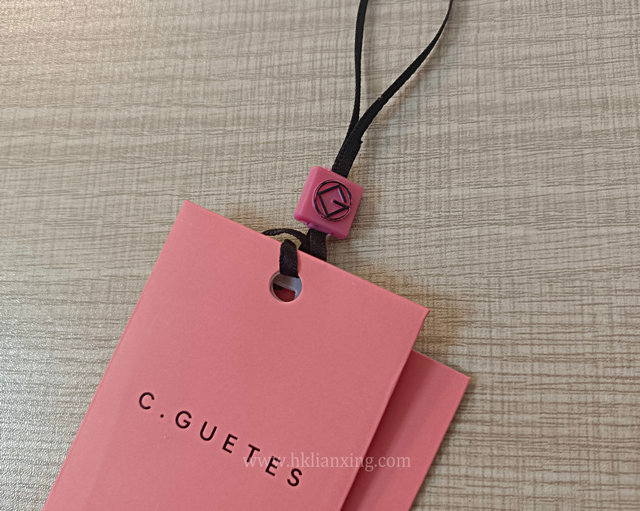 真实的徽标圆形袋挂接