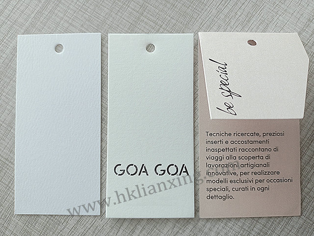 真实的徽标圆形布吊牌