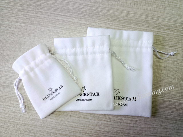 带有定制徽标的珠宝的特殊束带天鹅绒袋